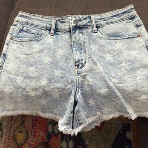 Judy Blue Denim Star Shorts - Large